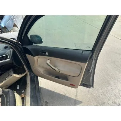1999-2005 MODEL VOLKSWAGEN BORA KAPI DÖŞMESİ SAĞ ÖN