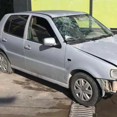 VOLKSWAGEN POLO HEÇBEK SAĞ ÖN KAPI
