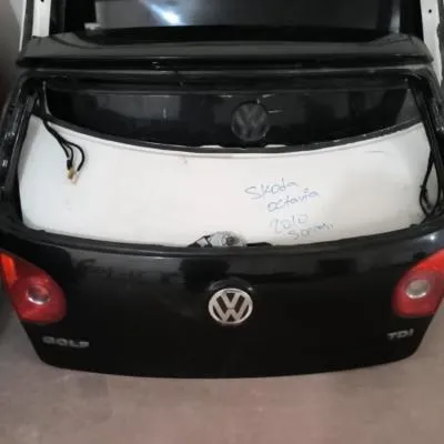 VOLKSWAGEN GOLF 5 ARKA BAGAJ KAPAĞI HATASIZ SİYAH RENK