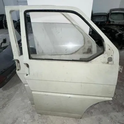VW TRANSPORTER T4 SAĞ ÖN KAPI BEYAZ RENK 