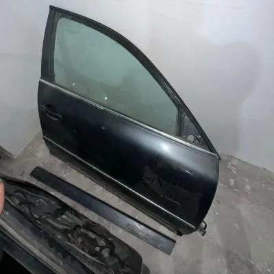 VW PASSAT B5 KASA SAĞ ÖN KAPI ÇIKMA ORJİNAL
