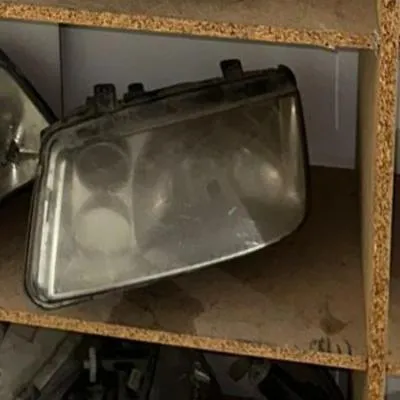Volkswagen Bora Çıkma Sol Ön Far