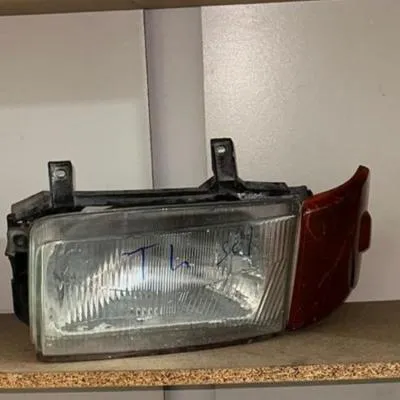 VW Transporter T4 Çıkma Sol Ön Far