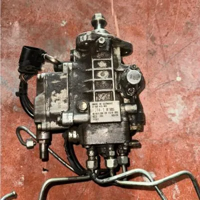 VW Transporter T4 2.5 Çıkma Mazot Pompası 10 Fiş 074 130 115 B