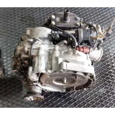 VW Polo Heçbek Otomatik Şanzıman 1.6 Beyaz Soket