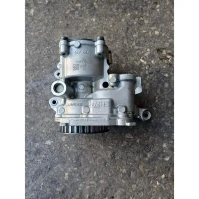 04L 145 208 H VW Golf 7 Çıkma Yağ Pompası 1.6